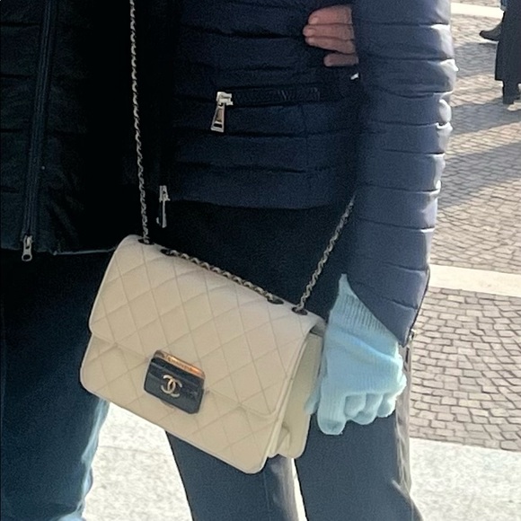 SOLD - Chanel Flap Bag - Picture 11 of 11